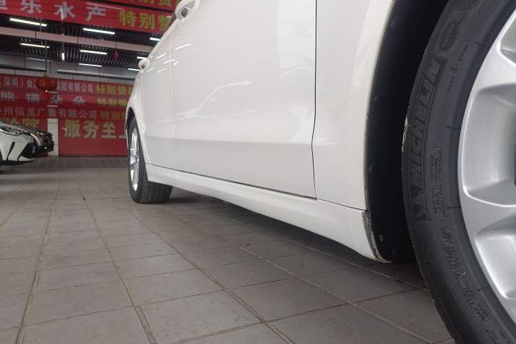 Used Ford Mondeo 2020 EcoBoost 180 Stylish Model Right Side Sill