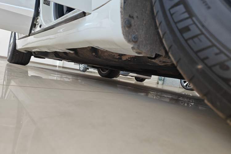 Used Ford Mondeo 2020 EcoBoost 180 Stylish Model Right Side Sill