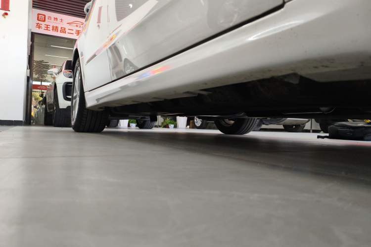 Used Ford Mondeo 2020 EcoBoost 180 Stylish Model Right Side Sill
