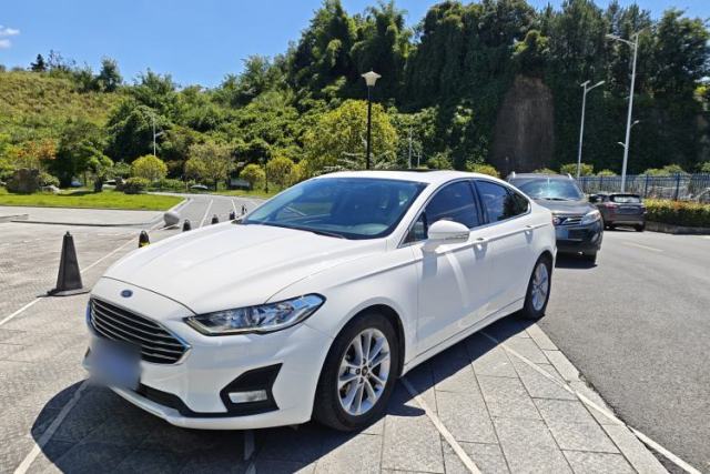 Ojetý Ford Mondeo 2020 EcoBoost 180 Stylish Model