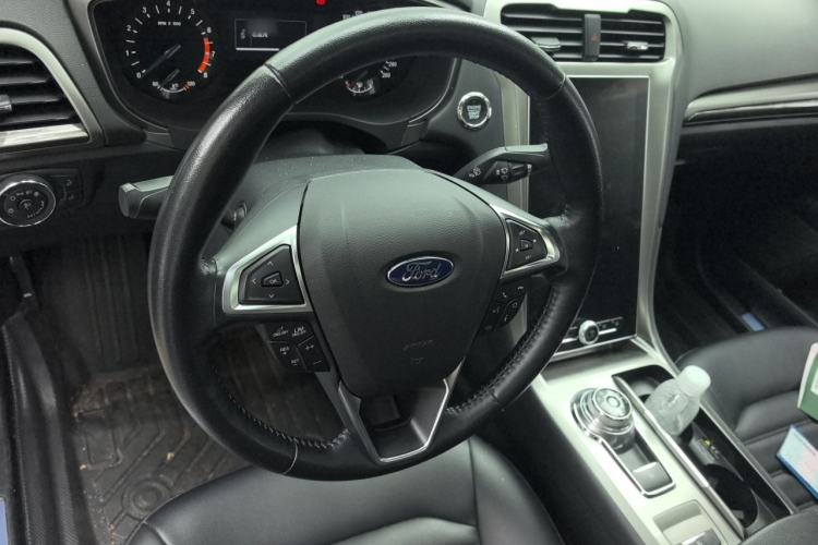 Used Ford Mondeo 2020 EcoBoost 180 Stylish Model Steering Wheel