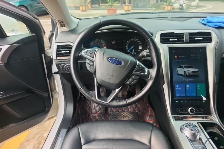 Used Ford Mondeo 2020 EcoBoost 180 Stylish Model Steering Wheel