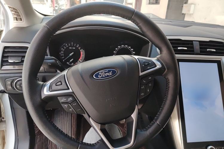 Used Ford Mondeo 2020 EcoBoost 180 Stylish Model Steering Wheel