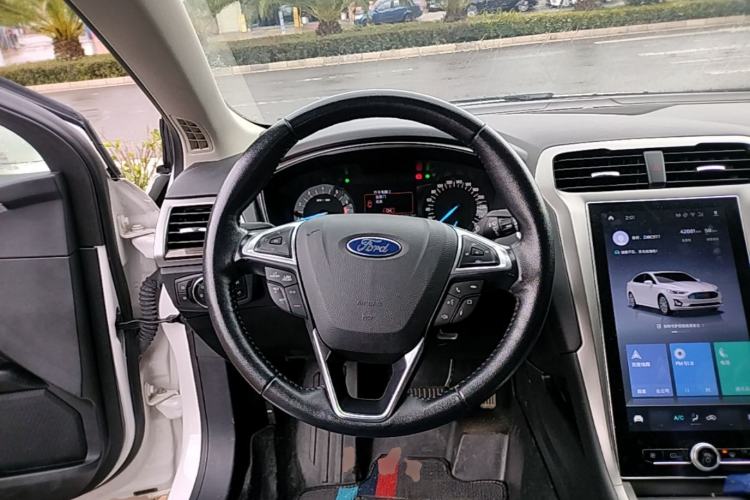 Used Ford Mondeo 2020 EcoBoost 180 Stylish Model Steering Wheel