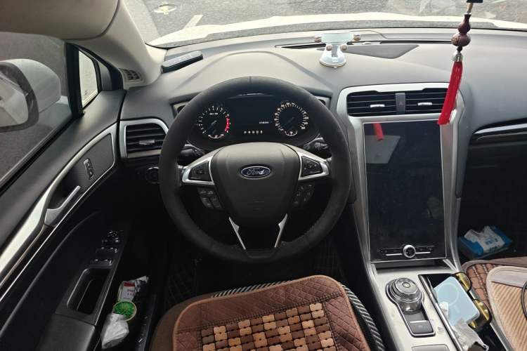 Used Ford Mondeo 2020 EcoBoost 180 Stylish Model Steering Wheel