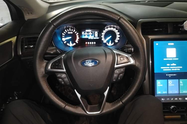 Used Ford Mondeo 2020 EcoBoost 180 Stylish Model Steering Wheel