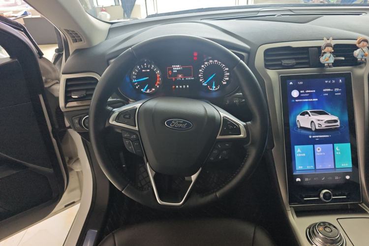 Used Ford Mondeo 2020 EcoBoost 180 Stylish Model Steering Wheel