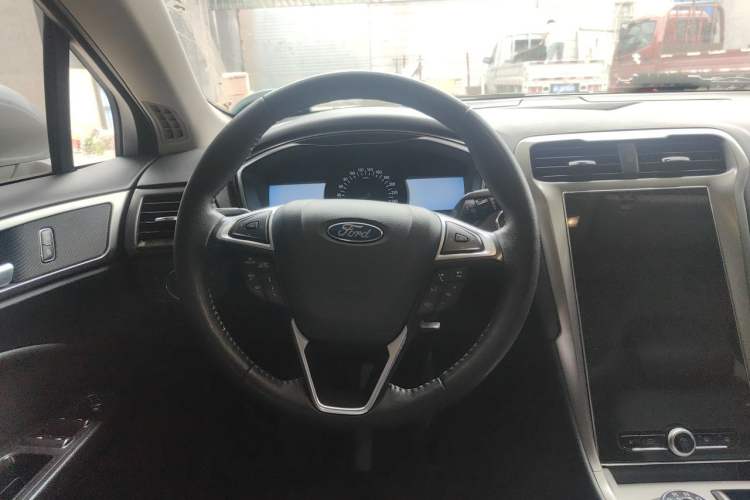 Used Ford Mondeo 2020 EcoBoost 200 Luxury Model Steering Wheel
