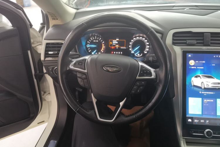 Used Ford Mondeo 2020 EcoBoost 180 Stylish Model Steering Wheel
