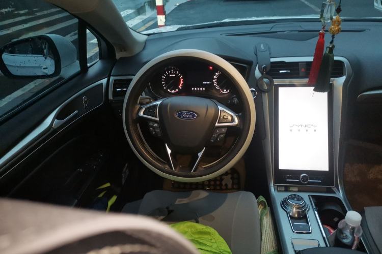Used Ford Mondeo 2020 EcoBoost 180 Stylish Model Steering Wheel