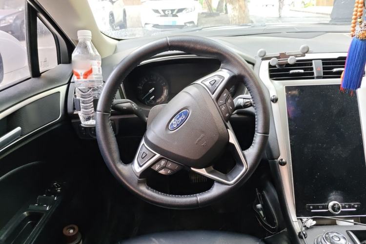Used Ford Mondeo 2020 EcoBoost 200 Stylish Model Steering Wheel