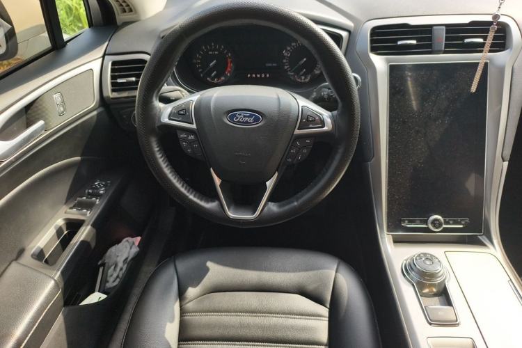 Used Ford Mondeo 2020 EcoBoost 200 Stylish Model Steering Wheel
