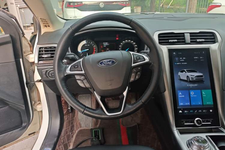 Used Ford Mondeo 2020 EcoBoost 180 Stylish Model Steering Wheel