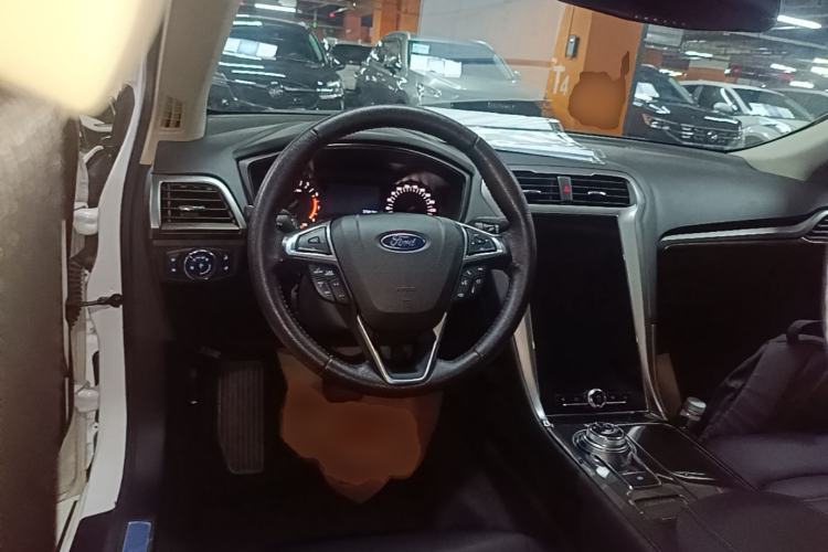 Used Ford Mondeo 2020 EcoBoost 200 Stylish Model Steering Wheel