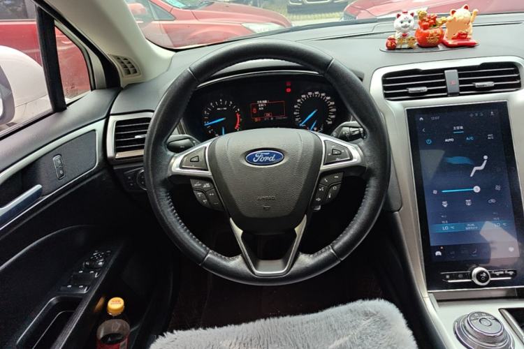 Used Ford Mondeo 2020 EcoBoost 180 Stylish Model Steering Wheel
