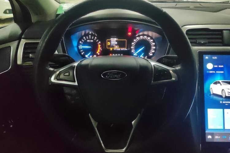 Used Ford Mondeo 2020 EcoBoost 180 Stylish Model Steering Wheel