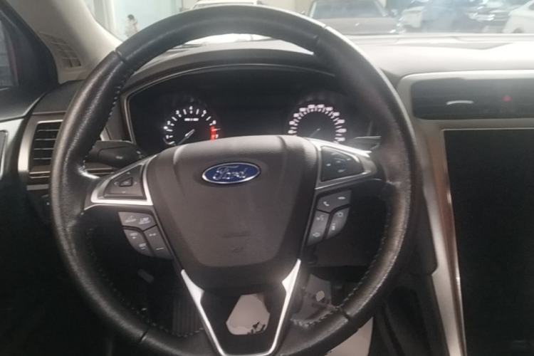 Used Ford Mondeo 2020 EcoBoost 180 Stylish Model Steering Wheel