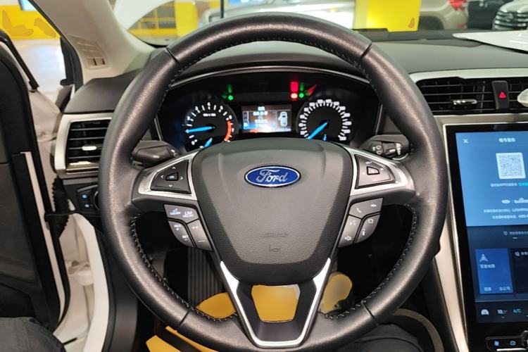 Used Ford Mondeo 2020 EcoBoost 180 Stylish Model Steering Wheel