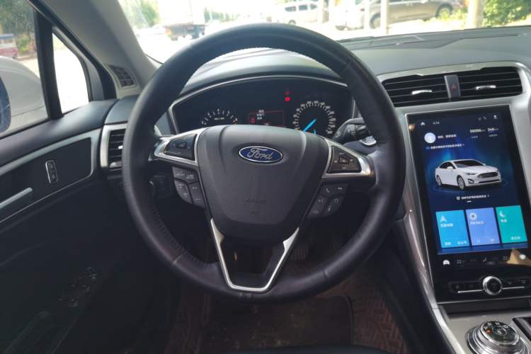 Used Ford Mondeo 2020 EcoBoost 180 Stylish Model Steering Wheel