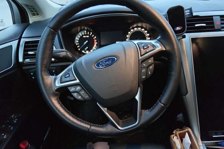Used Ford Mondeo 2020 EcoBoost 180 Stylish Model Steering Wheel