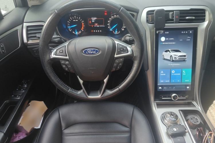 Used Ford Mondeo 2020 EcoBoost 180 Stylish Model Steering Wheel