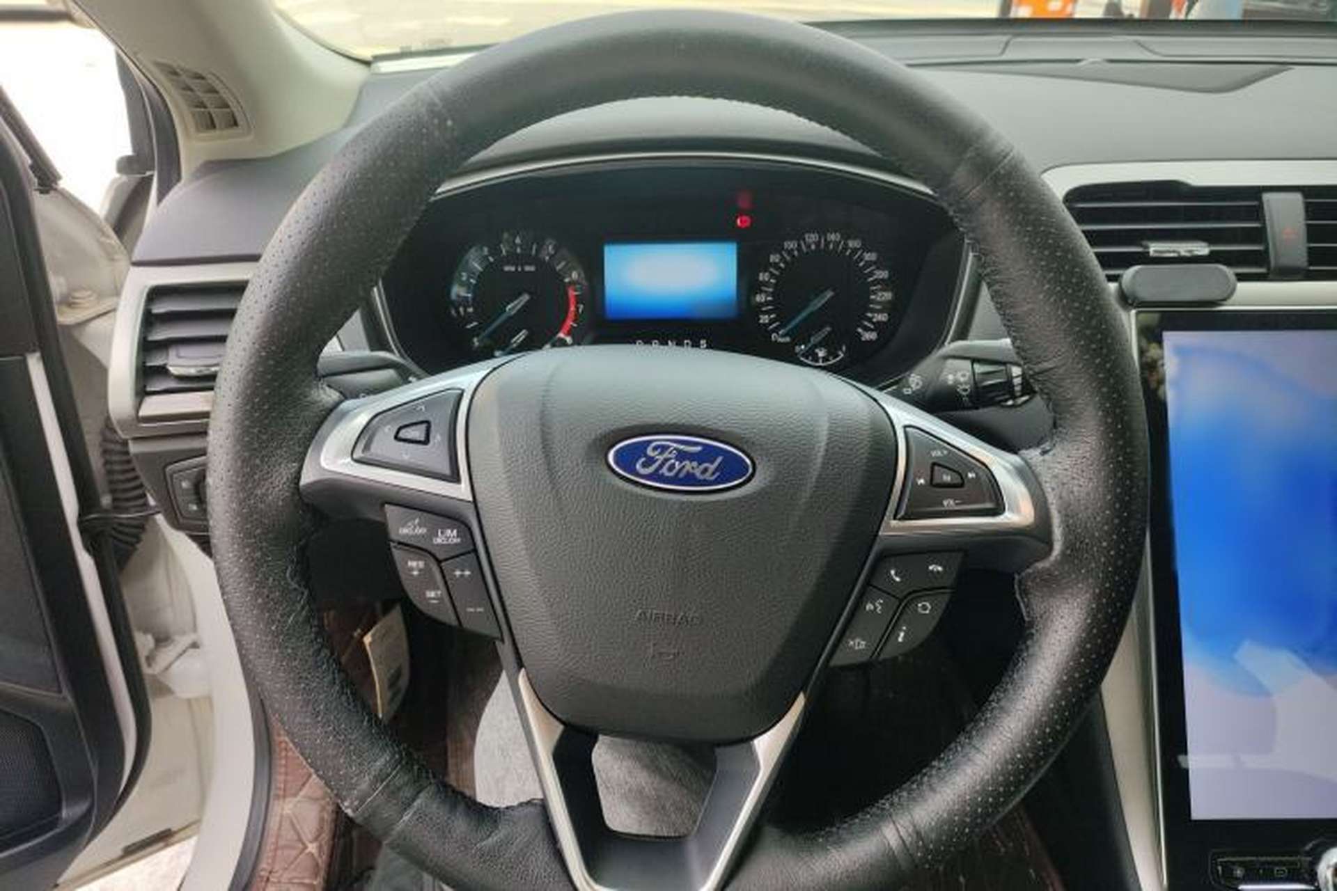 Used Ford Mondeo 2020 EcoBoost 180 Stylish Model Steering Wheel