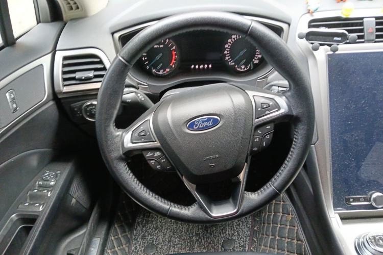 Used Ford Mondeo 2020 EcoBoost 180 Stylish Model Steering Wheel