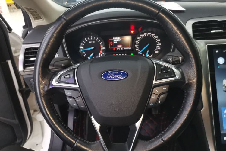 Used Ford Mondeo 2020 EcoBoost 180 Stylish Model Steering Wheel