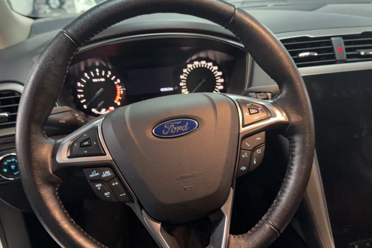 Used Ford Mondeo 2020 EcoBoost 180 Stylish Model Steering Wheel