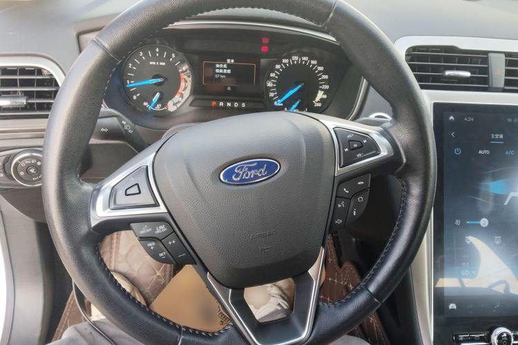 Used Ford Mondeo 2020 EcoBoost 180 Stylish Model Steering Wheel