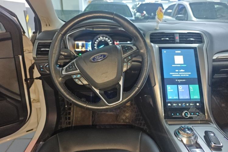 Used Ford Mondeo 2020 EcoBoost 200 Luxury Model Steering Wheel