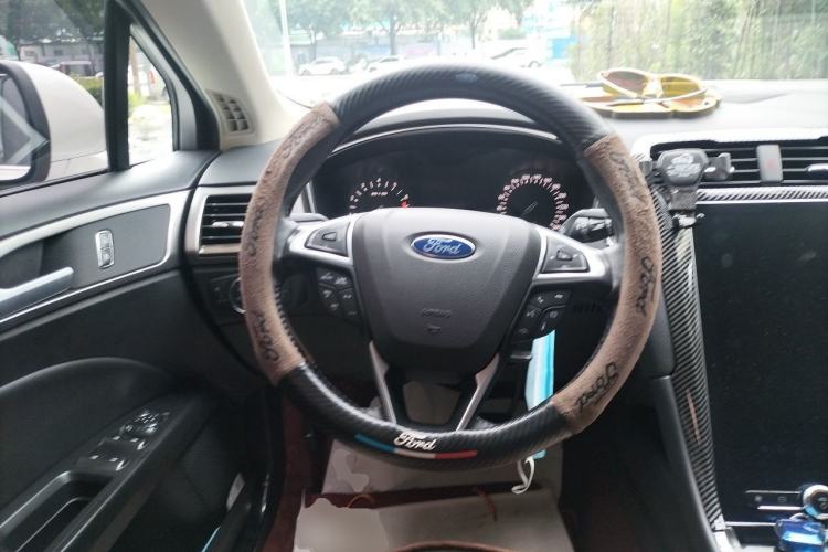 Used Ford Mondeo 2020 EcoBoost 180 Stylish Model Steering Wheel
