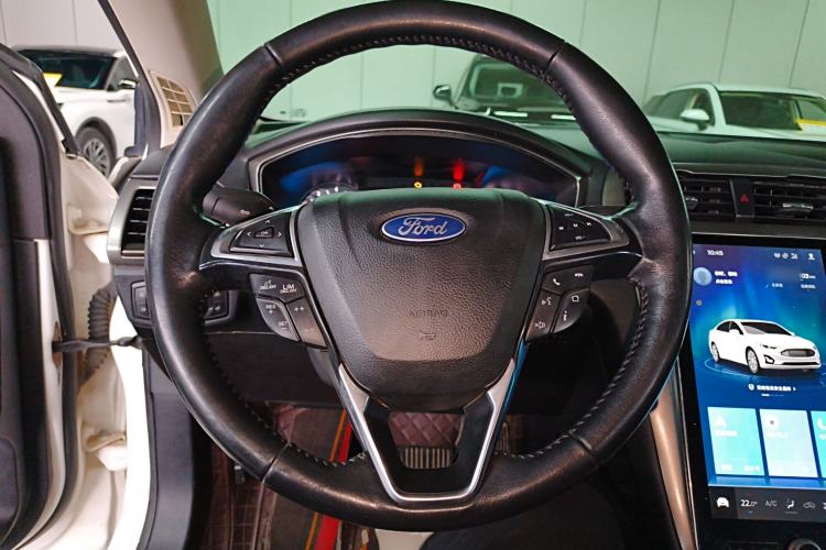 Used Ford Mondeo 2020 EcoBoost 180 Stylish Model Steering Wheel