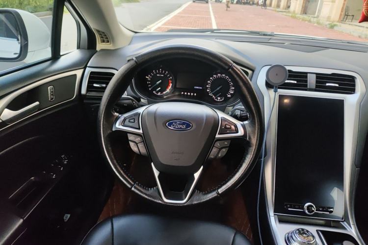 Used Ford Mondeo 2020 EcoBoost 200 Stylish Model Steering Wheel