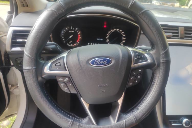 Used Ford Mondeo 2020 EcoBoost 180 Stylish Model Steering Wheel