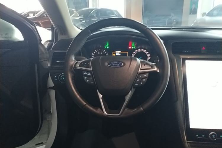 Used Ford Mondeo 2020 EcoBoost 180 Stylish Model Steering Wheel