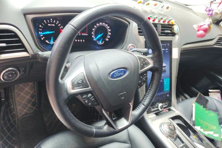 Used Ford Mondeo 2020 EcoBoost 180 Luxury Model Steering Wheel