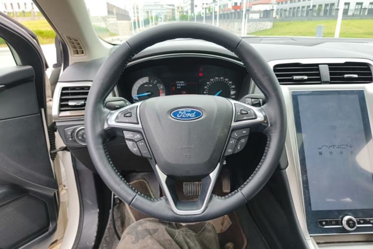Used Ford Mondeo 2020 EcoBoost 180 Stylish Model Steering Wheel