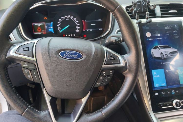 Used Ford Mondeo 2020 EcoBoost 180 Luxury Model Steering Wheel