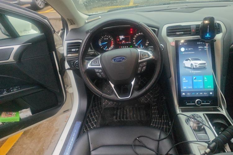 Used Ford Mondeo 2020 EcoBoost 180 Stylish Model Steering Wheel