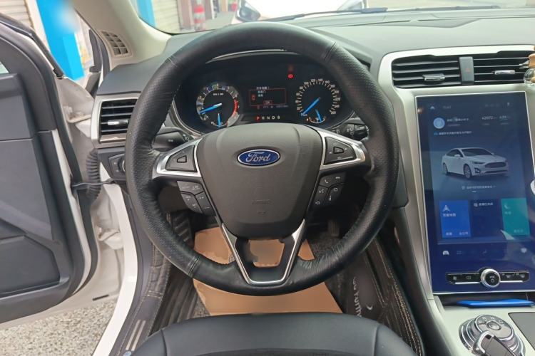 Used Ford Mondeo 2020 EcoBoost 180 Stylish Model Steering Wheel