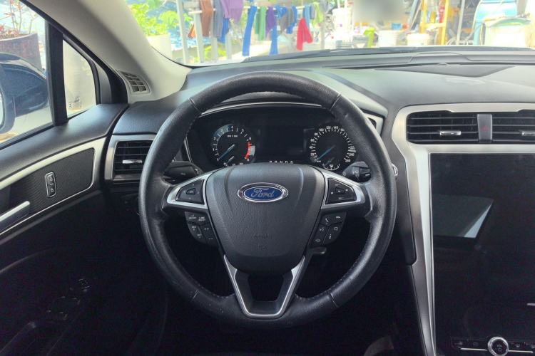 Used Ford Mondeo 2020 EcoBoost 200 Stylish Model Steering Wheel