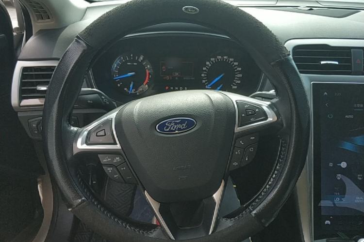 Used Ford Mondeo 2020 EcoBoost 180 Stylish Model Steering Wheel