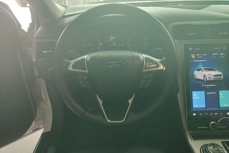 Used Ford Mondeo 2020 EcoBoost 180 Stylish Model Steering Wheel