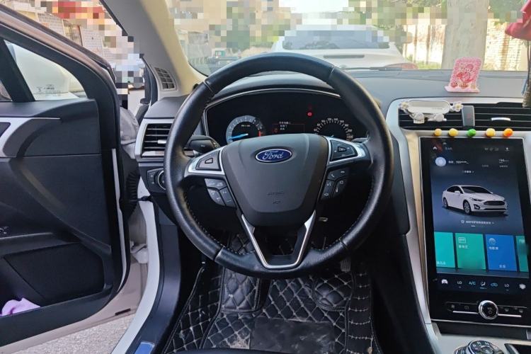 Used Ford Mondeo 2020 EcoBoost 180 Stylish Model Steering Wheel