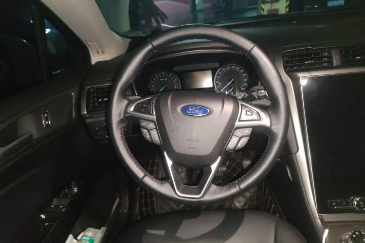 Used Ford Mondeo 2020 EcoBoost 180 Stylish Model Steering Wheel