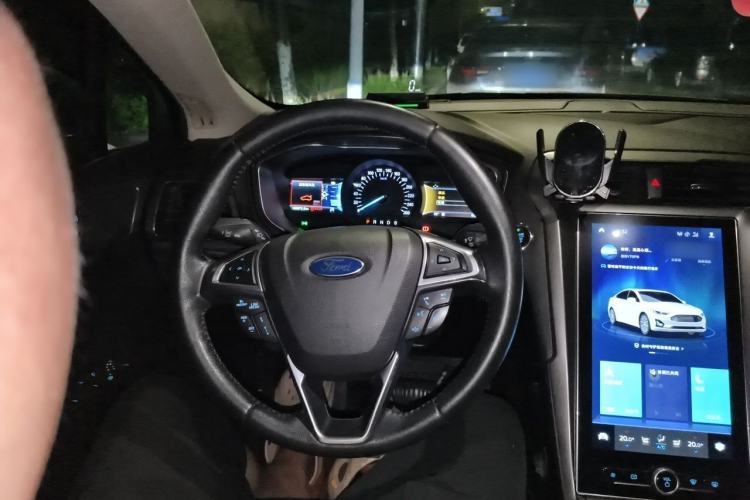 Used Ford Mondeo 2020 EcoBoost 200 Luxury Model Steering Wheel