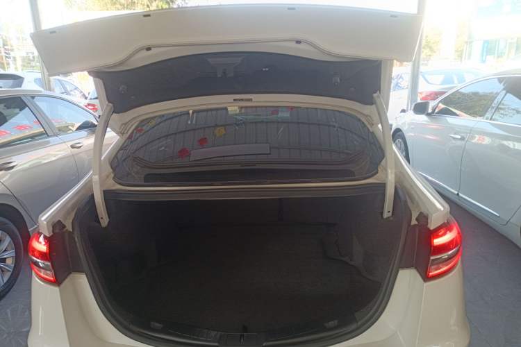 Used Ford Mondeo 2020 EcoBoost 180 Stylish Model Trunk