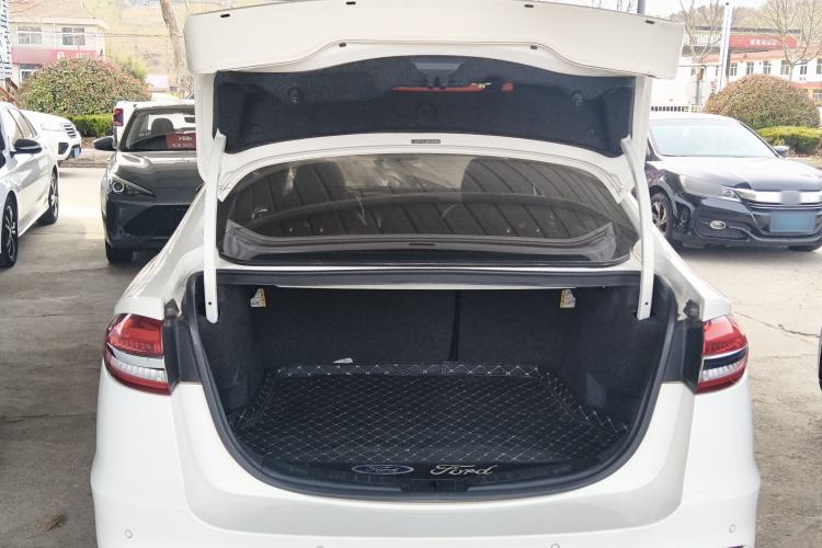 Used Ford Mondeo 2020 EcoBoost 180 Stylish Model Trunk