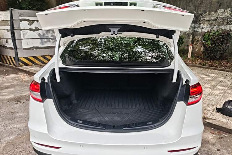 Used Ford Mondeo 2020 EcoBoost 180 Stylish Model Trunk